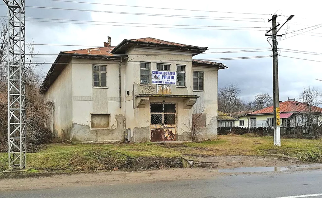 
    Cinematograful “Prutul”  din Ştefăneşti va înghiţi  9 milioane de leiFotografii: adevarul.ro  