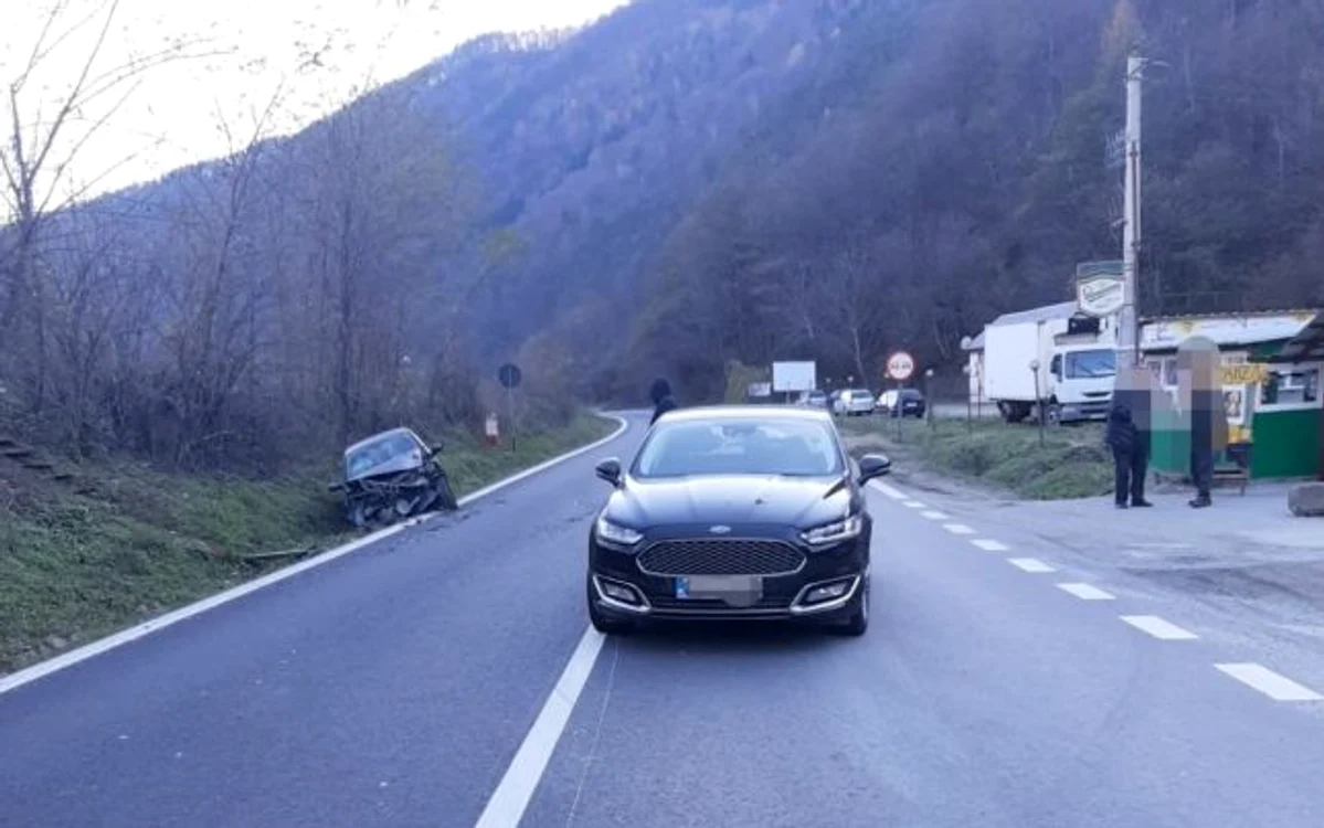 Accident pe DN7 - Valea Oltului la Balta Verde km 234 în Vâlcea  Foto Adevărul.jpg
