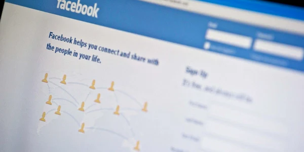 Mulți prădători sexuali își caută noi victime pe rețelele de socializare