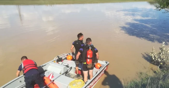 minora de 13 ani disparuta foto isu teleorman