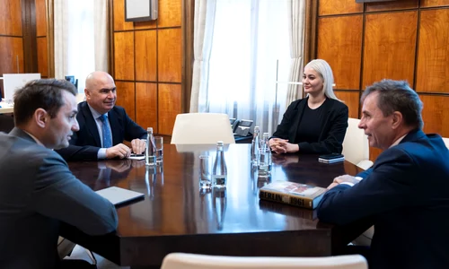 Ilie Bolojan conducere WizzAir foto Facebook Guvernul României jpg