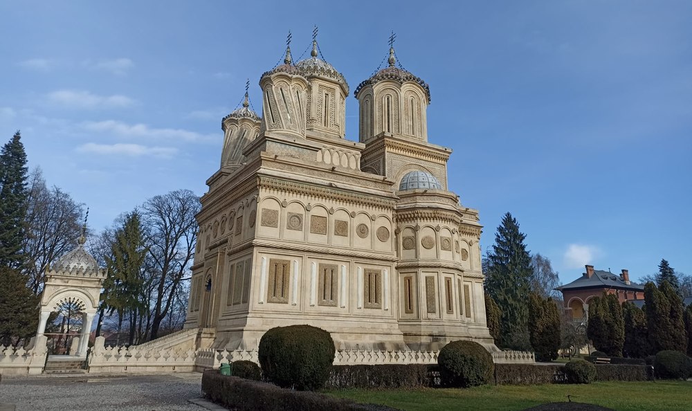 Orașul regal de la marginea Transfăgărășanului, unde România își ține trecutul. „Aici se vorbește cel mai corect limba română“ VIDEO