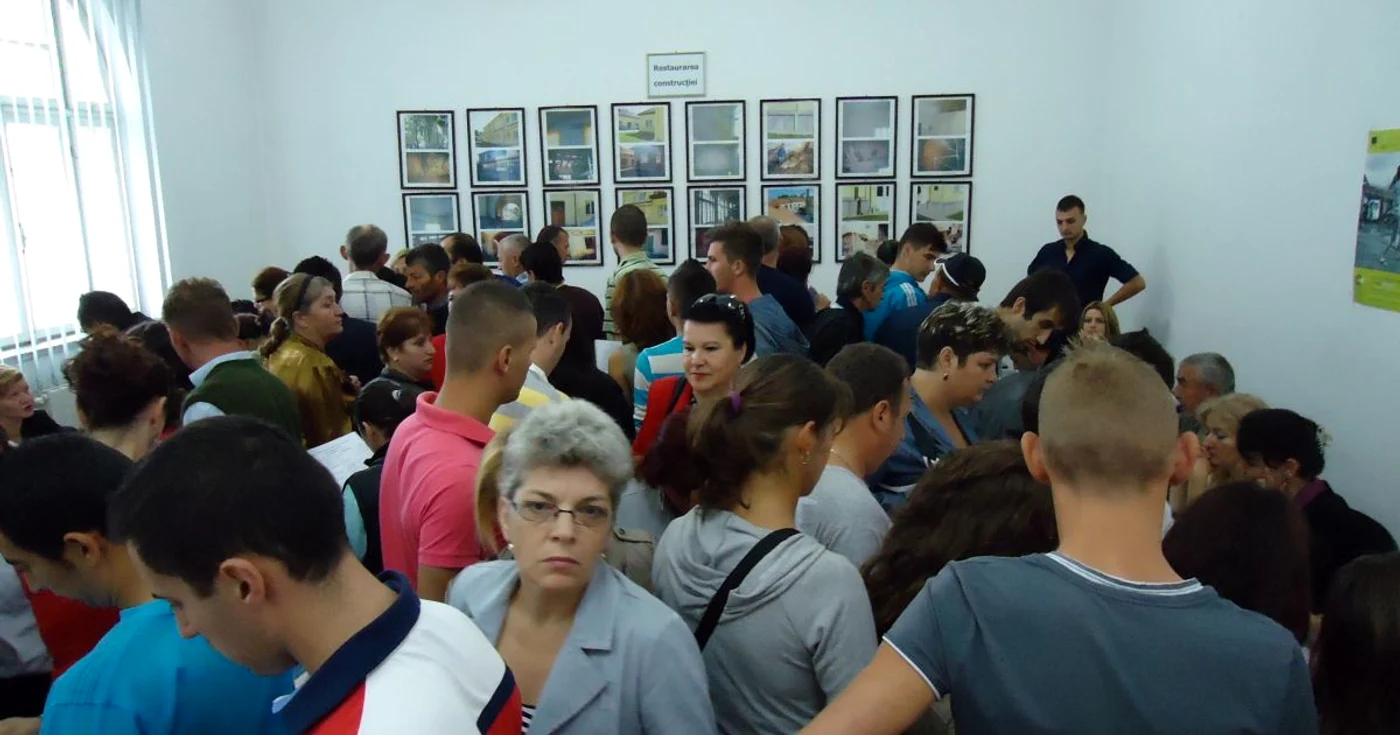 În luna august, AJOFM Vâlcea va organiza o nouă bursă a forţei de muncă