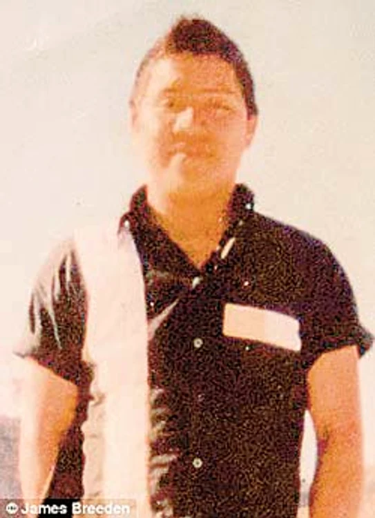 Deşi a fost externat  vineri, doctorii susţin  că Jose Salvador  Alvarenga (38 de ani)  e extrem de slăbit (Fotografii: AFP)