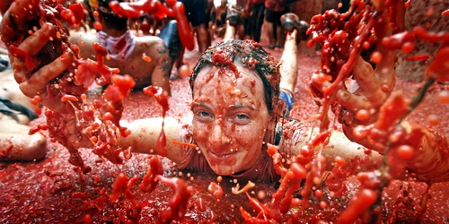 festival tomatina