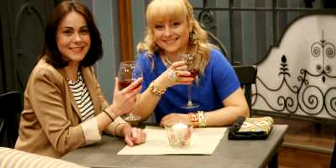 Mirela Zeţa şi Andreea Grămoşteanu 