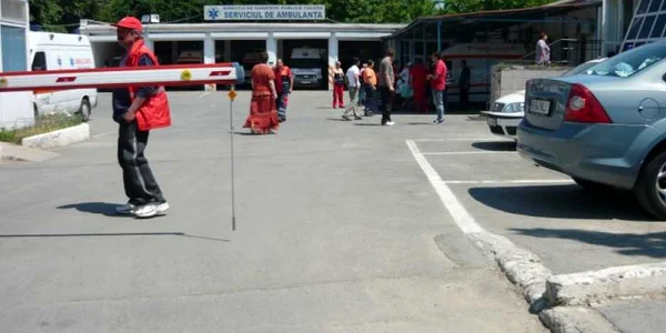 Mai mult de jumătate din şomerii care provin din sistemul de stat, daţi afară de la Serviciul Judeţean de Ambulanţă