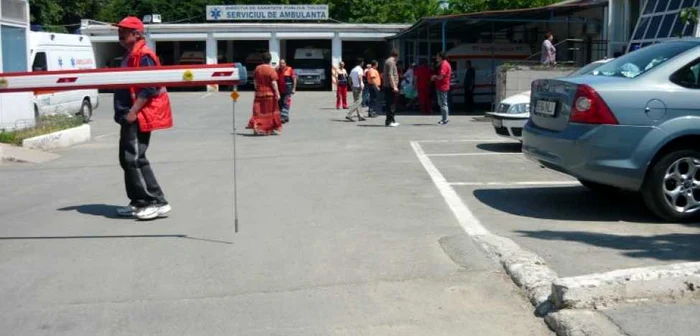 Mai mult de jumătate din şomerii care provin din sistemul de stat, daţi afară de la Serviciul Judeţean de Ambulanţă