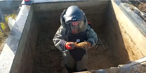 grenada cimitir Bacau FOTO ISU Bacau jpg