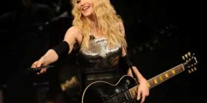 Madonna, la Marseille pentru a încuraja victimele scenei sale