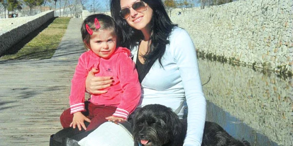 Andreea Lungu  şi una dintre nepoţelele „clanului“