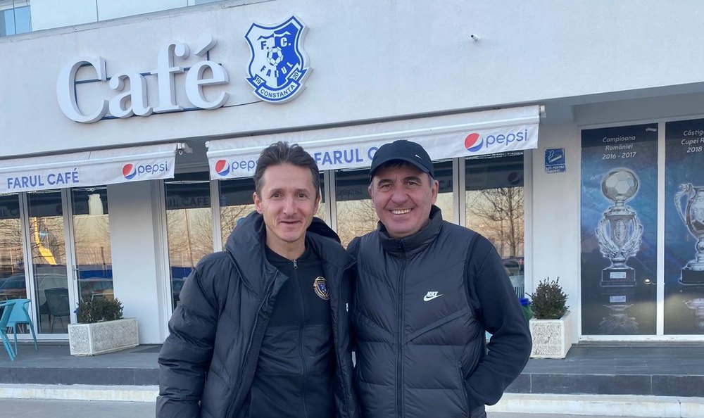 A muncit cinci ani la clubul lui Gică Hagi, dar a plecat din Constanța ca să-i dea o șansă fiului său. Nepotul actorului Horațiu Mălăele dezvăluie cum îi tratează „Regele” pe tinerii fotbaliști