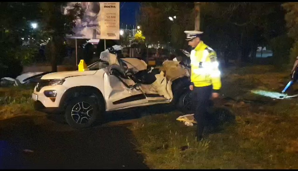 Un mort și patru răniți, într-un accident produs în Buzău. O Dacia electrică a fost distrusă complet VIDEO