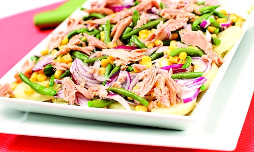 salata ton shutterstock 83491141 jpeg