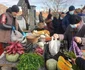 Piaţele volante din curţile bisericilor din Sibiu Foto agrointel ro