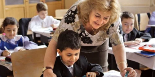 Pensionari învăţământ