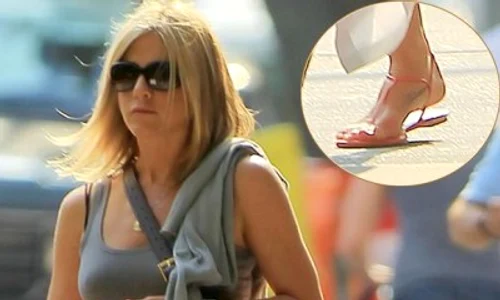 Tatuaje ascunse ale vedetelor jpeg