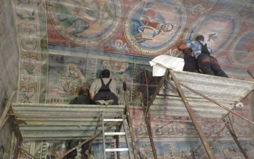 biserica din Vinta 4 jpg jpeg