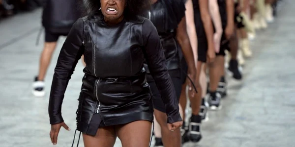 Rick Owens show de moda