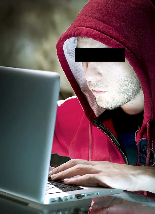 «Tipul» a răspuns timp de şase ore la întrebările curioşilor de pe Internet