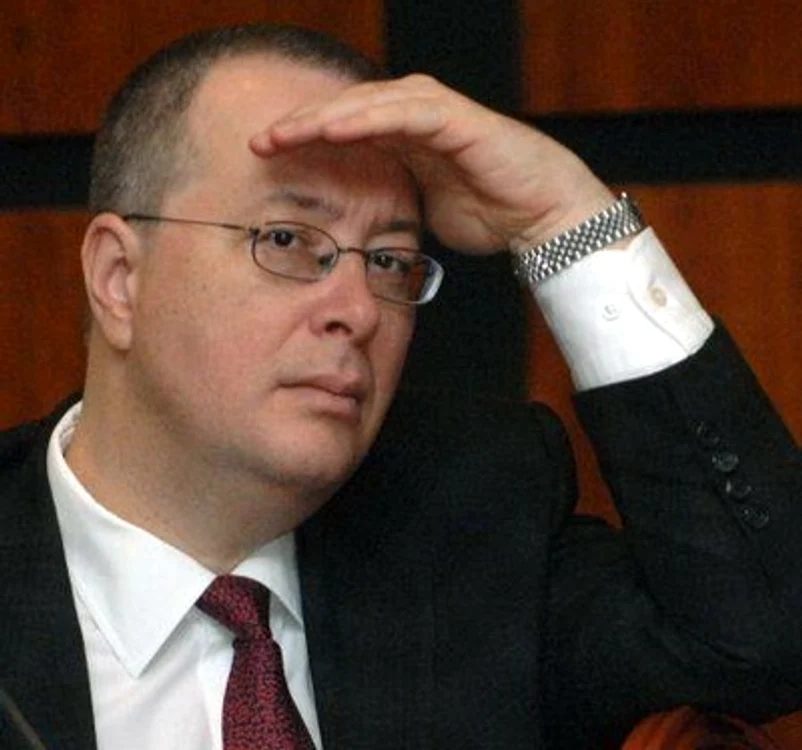 Bogdan Chirieac îi cerea daune morale 1.500.000 USD lui Simafoto renasterea.ro