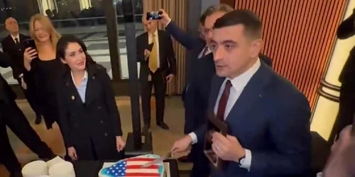 george simion tort groenlanda FOTO Captură video X