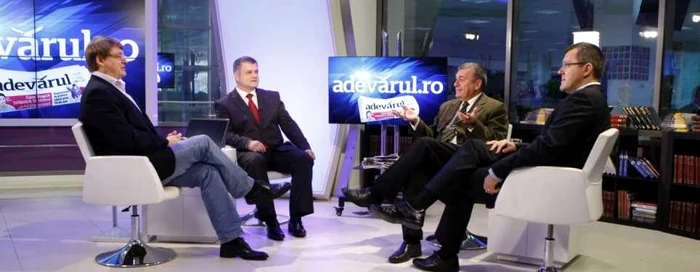 Invitaţii dezbaterii Historia pe tema marşurilor pentru unificarea Republicii Moldova cu România