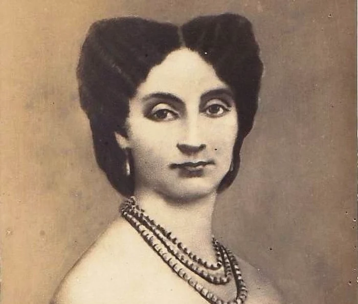 Elena Cuza. Foto arhivă
