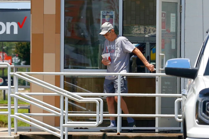 Britney Spears, 39 de ani, şi iubitul Sam Asghari, 27 de ani, se relaxează în Maui pe durata procesului Foto: Profimedia