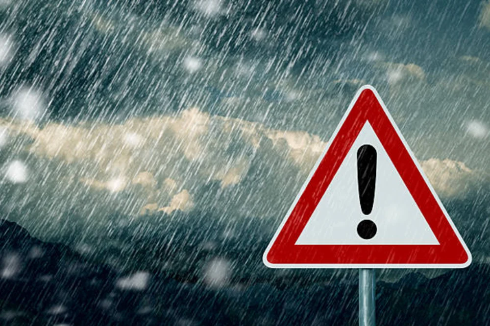 Bucureștiul și 12 județe, sub Cod galben de furtuni. ANM anunță ploi torențiale, vijelii și grindină