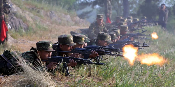 soldați nordcoreeni/ FOTO:AFP