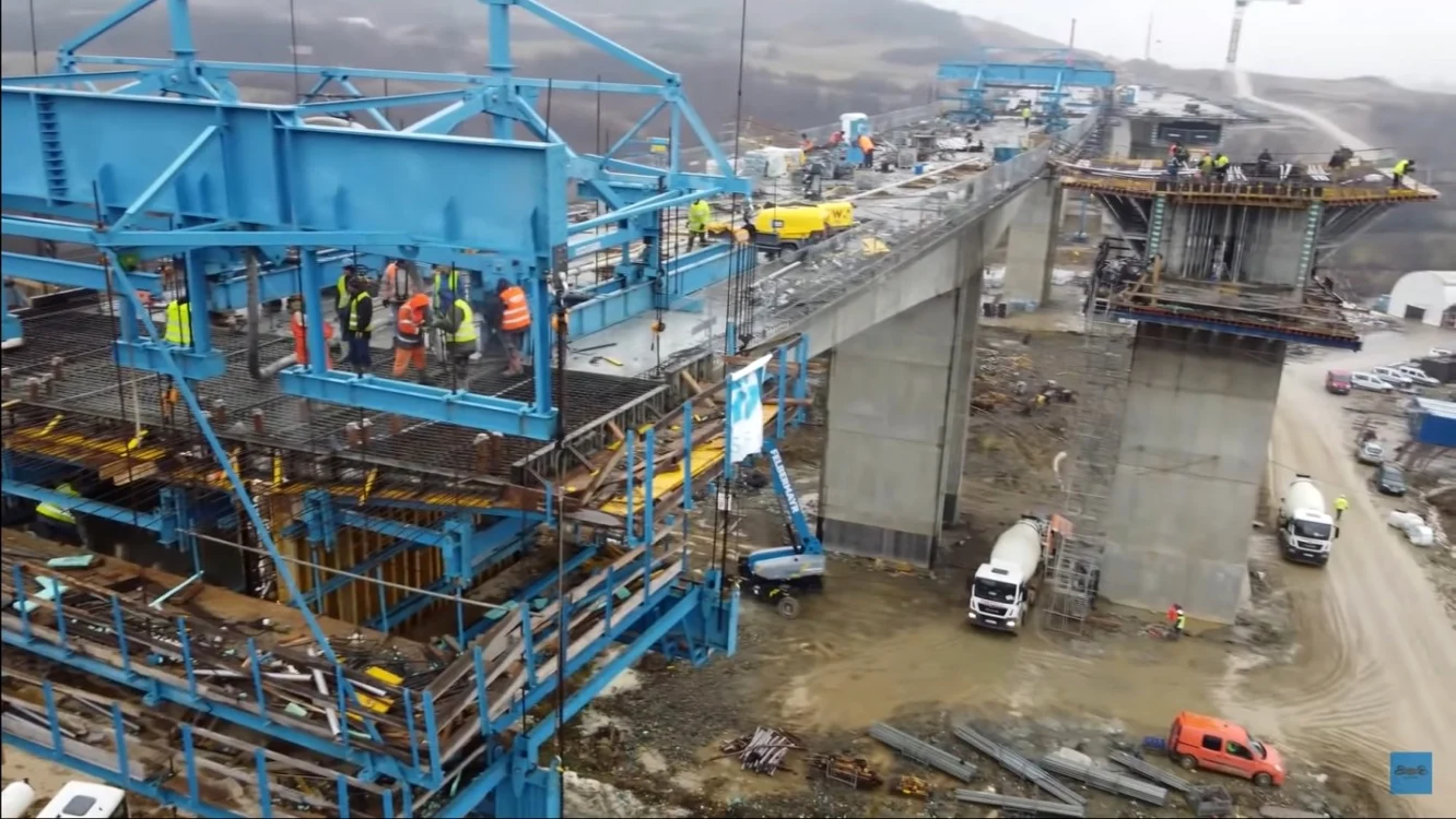 Stadiul lucrărilor la Autostrada Sibiu - Piteşti, Lotul 1: Boiţa - Viaductul Tălmăcel - decembrie 2021 Foto Ioan Adrian Gica