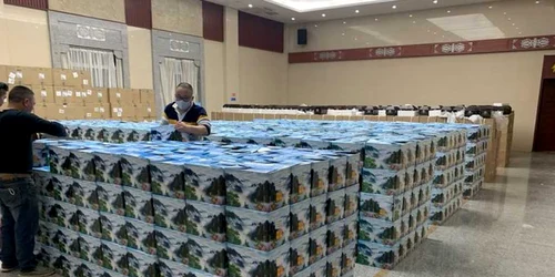 Urne funerare Wuhan FOTO Twitter/ Caixin Global