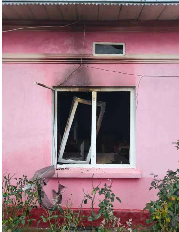 Incendiul a fost stins. FOTO: ISU Botoșani