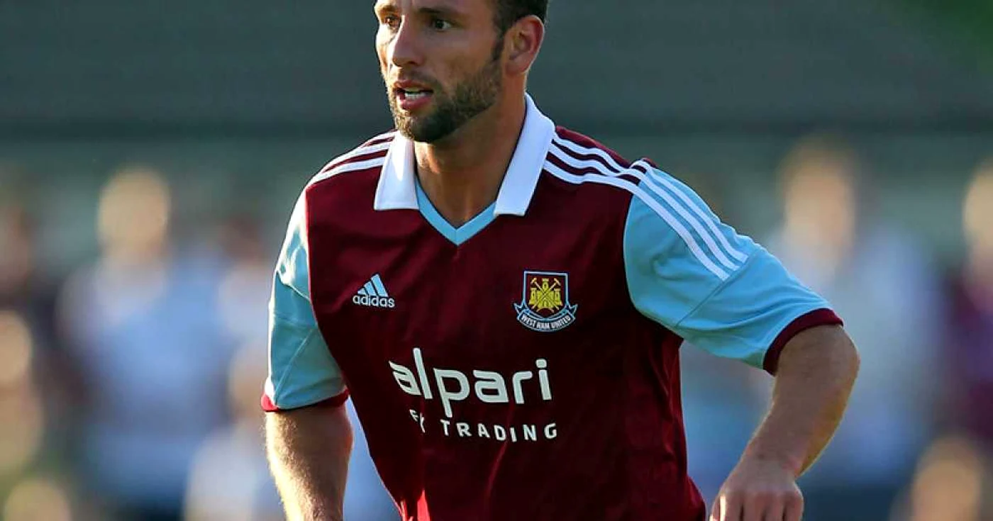 Răzvan Raţ. FOTO: http://foreverwestham.com