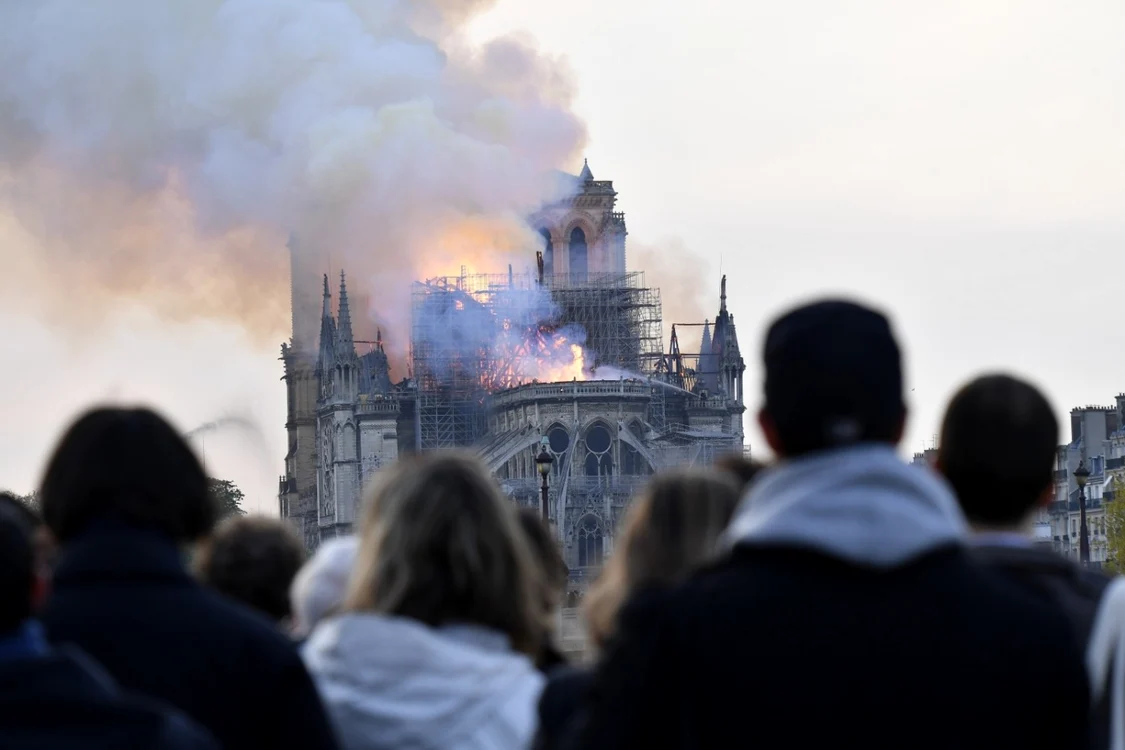 Incendiu la Catedrala Notre-Dame din Paris FOTO Profimedia