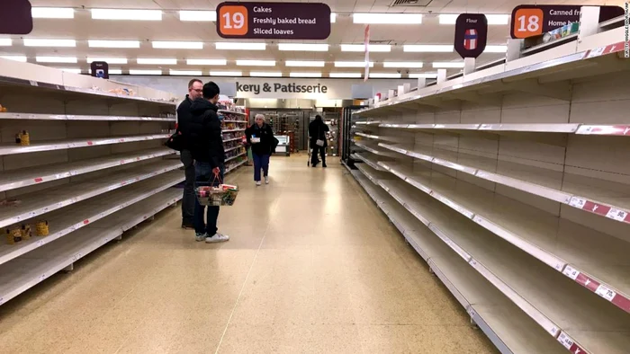 Supermarketurile din Londra în timpul pandemiei de coronavirus Foto edition cnn com