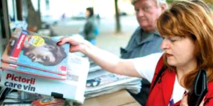 Coadă la albumul despre Michelangelo