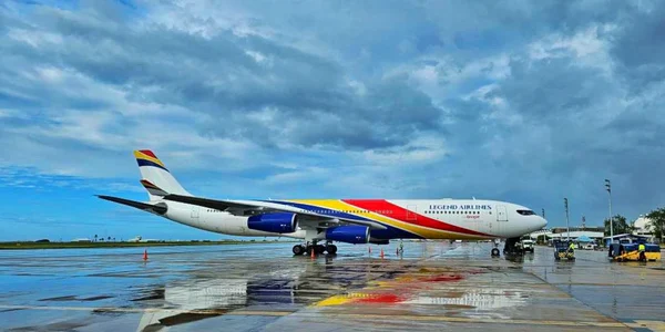 Aeronava Legends Airlines Facebook jpg