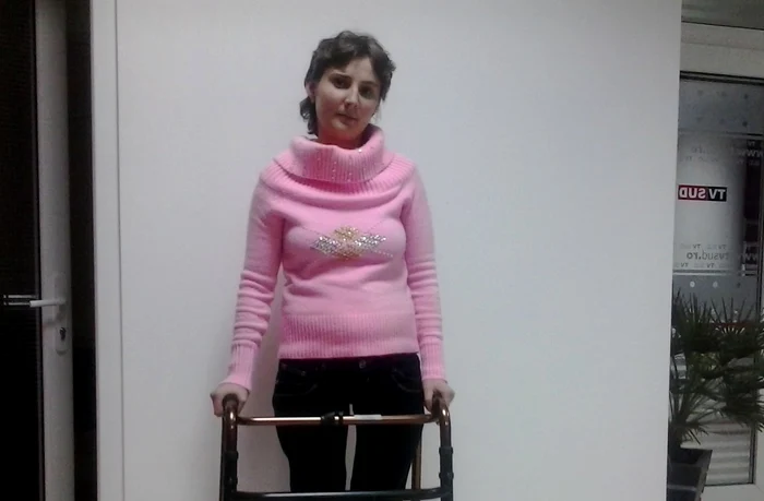 Florentina Mihalache se deplasează cu un cadru