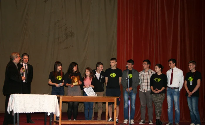 Trupa "Protha" din Panciu a câştigat trofeul