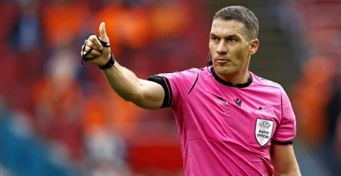 România are un singur reprezentant la CM Qatar 2022: pe arbitrul Istvan Kovacs. Foto EPA EFE