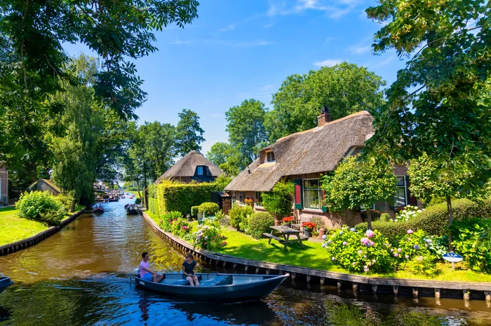 Localitatea Giethoorn, din Olanda FOTO Shutterstock