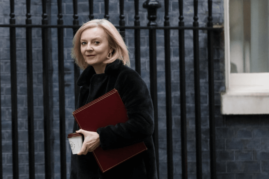 Dezastru pentru conservatorii britanici. Partidul condus de Liz Truss, devansat puternic, în sondaje, de laburiști