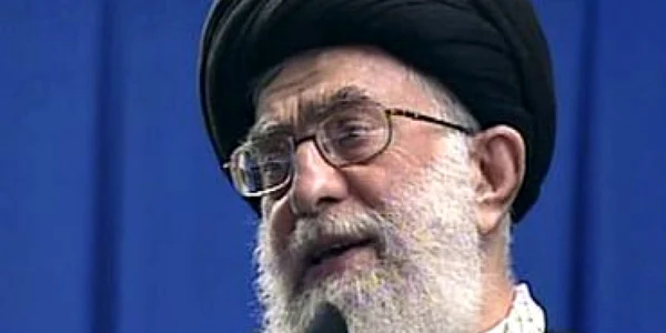 Guardian: Ayatollahul Ali Khamenei a murit?