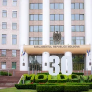 Parlament Chisinau FOTO Facebook jpg