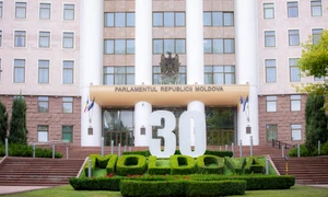 Parlament Chisinau FOTO Facebook jpg