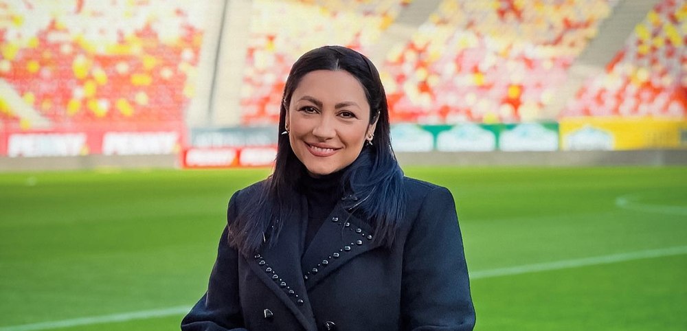 Andra, criticată de fani după ce a cântat imnul la meciul România – Elveția: „Se vede că te-a șlefuit Costi Ioniță, astfel nu ai fi stâlcit imnul“ VIDEO 