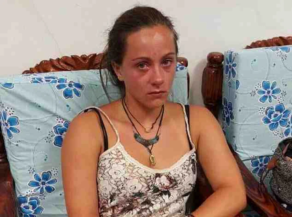 
    Eleanor Hawkins, fotografiată la câteva minute după ce a fost reţinutăFoto: Daily Mail  