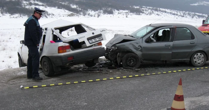 Accidentul a fost provocat de şoferul Daciei albe